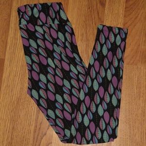 LuLaRoe Leaf Print Leggings